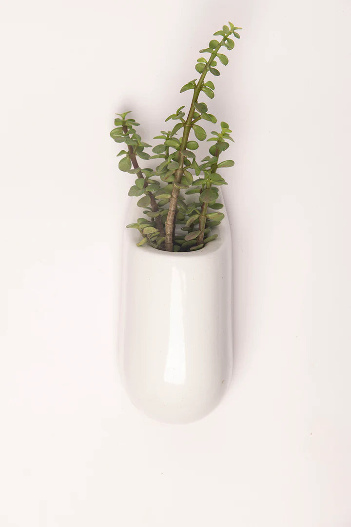 Harla Wall Hanging Solitaires white