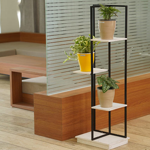 Cone self watering planter